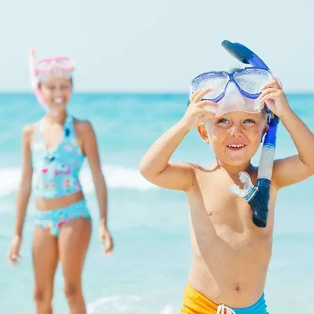 The Henderson, A Salamander Beach & Spa Resort